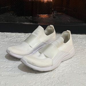 APL Techloom Bliss Women’s Sneakers